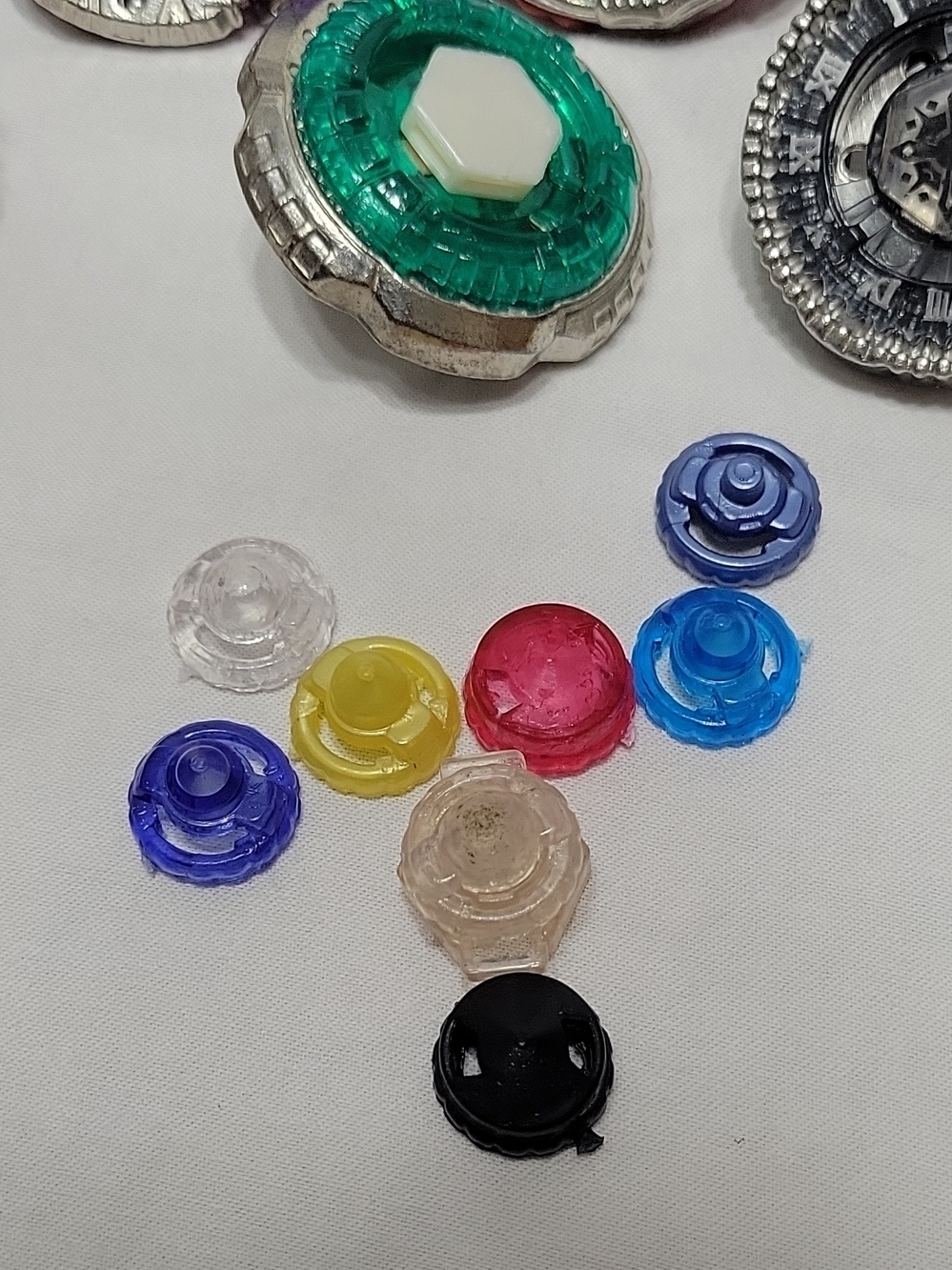 Battling 11 Spinning Tops 2 Launchers Metal Fusion Game with Storage Box - Picture 9 of 16